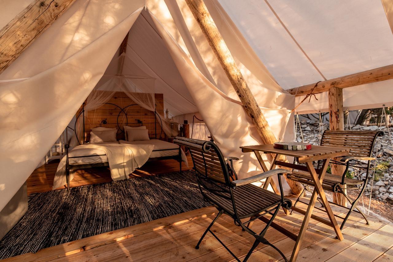 Plage Cachee - Glamping Vrboska Εξωτερικό φωτογραφία