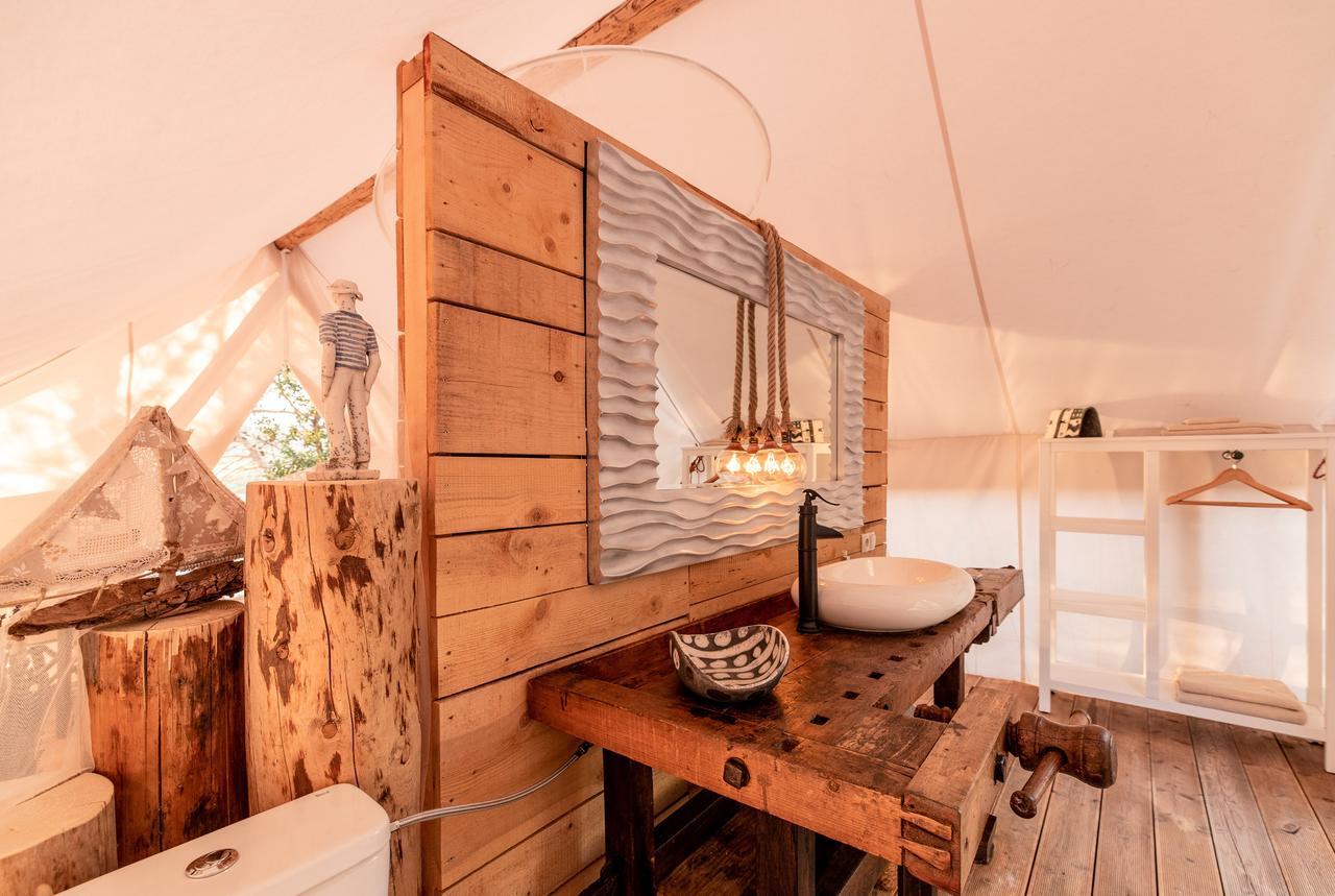 Plage Cachee - Glamping Vrboska Εξωτερικό φωτογραφία